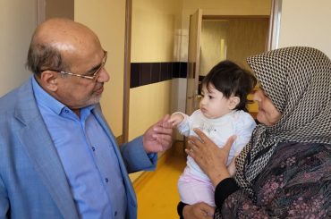 معاینه کودکان دچار ناهنجاری های مادرزادی